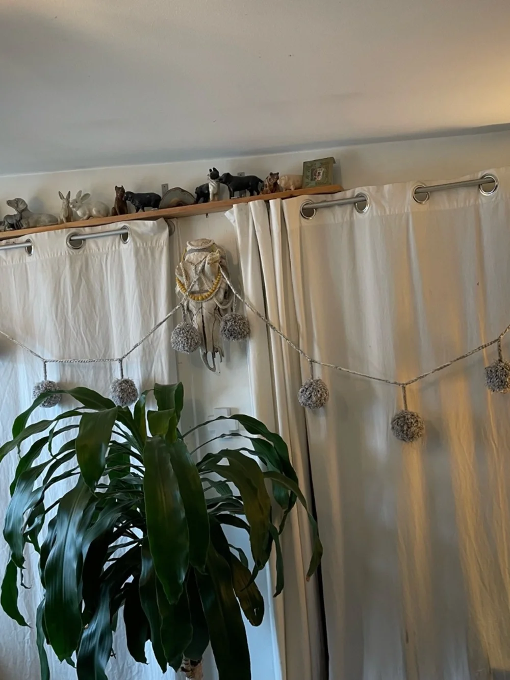 Cozy Gray Pom-Pom Garland - Neutral Holiday & Home Décor